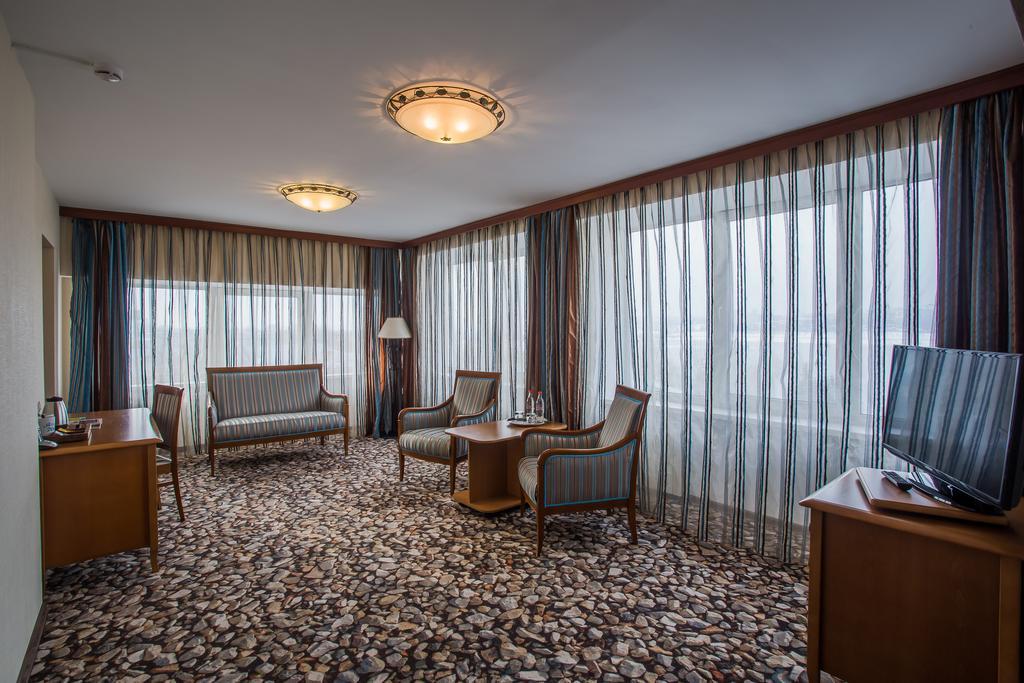 Irkutsk Hotel Εξωτερικό φωτογραφία